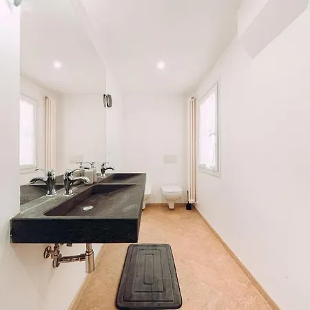 Loft Santo Stefano-sant'orsola דירה *